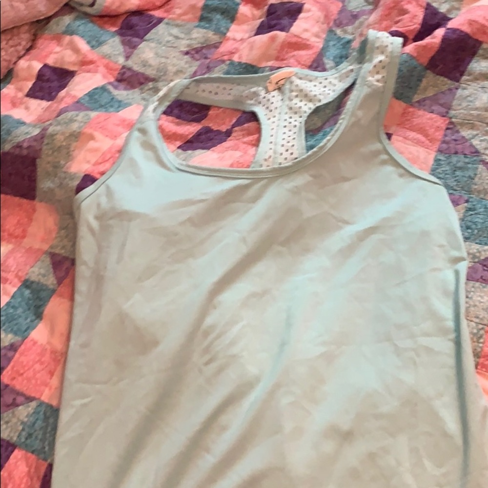 Workout tank